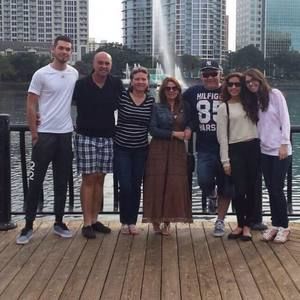 Meet your Posher, Luis